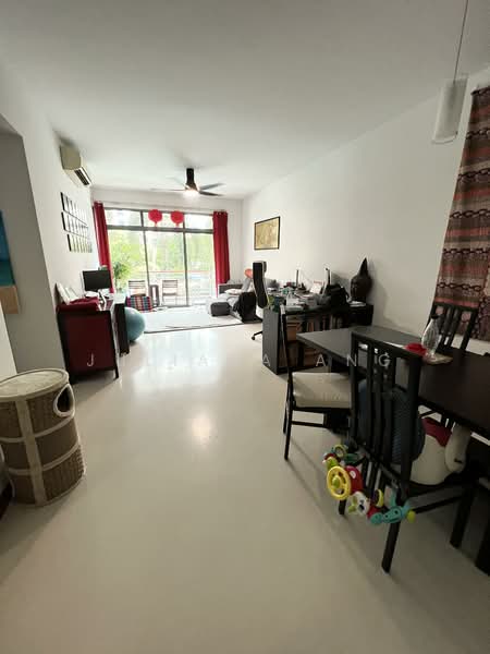 The Waterina, 51 Lorong 40 Geylang, 3 Bedrooms, 1,378 sqft, Condominium For Rent, by Juliana Ang, 500106730 - Living Room - PropertyGuru.com.sg