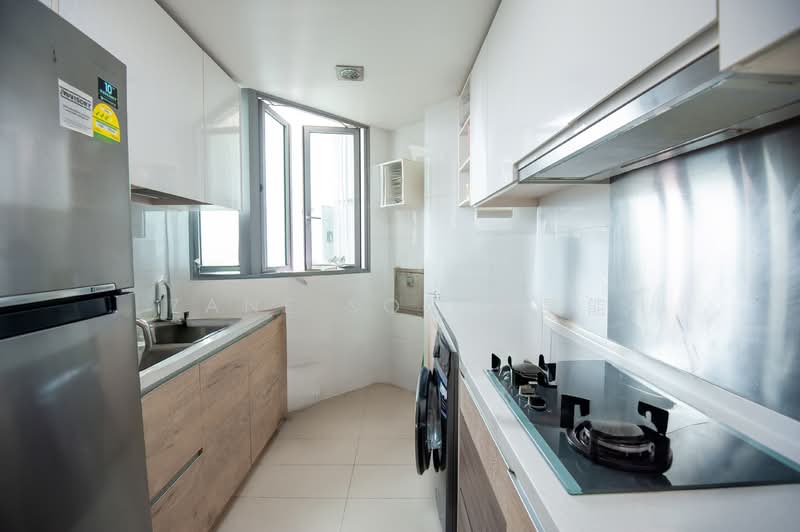 Eight Courtyards, 18B Canberra Drive, 3 Bedrooms, 958 sqft, Condominium For Sale, by Zane Soo 苏昱能, 500106735 - Kitchen - PropertyGuru.com.sg