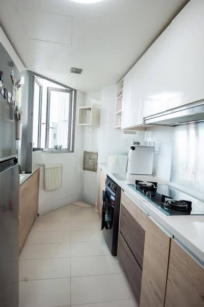 Eight Courtyards, 18B Canberra Drive, 3 Bedrooms, 958 sqft, Condominium For Sale, by Zane Soo 苏昱能, 500106735 - Kitchen - PropertyGuru.com.sg