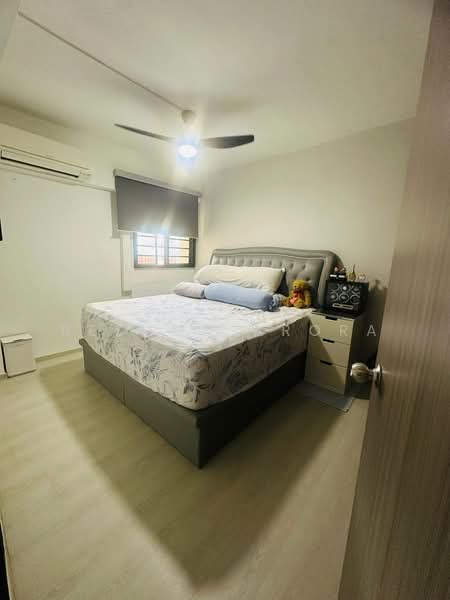 264 Waterloo Street, 264 Waterloo Street, 2 Bedrooms, 646 sqft, HDB Flat For Sale, by Reshma Arora, 500106742 - Bedroom - PropertyGuru.com.sg