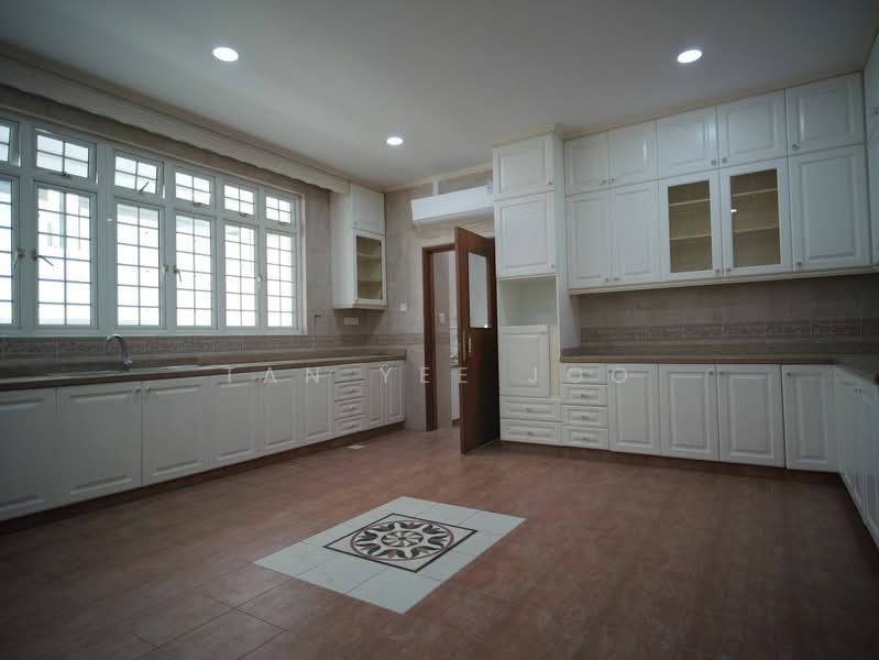 Dry Kitchen
