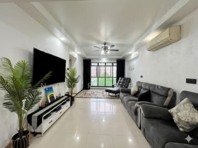 For Sale - 764A Woodlands Circle