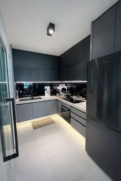 305B Punggol Road, 305B Punggol Road, 3 Bedrooms, 1,001 sqft, HDB Flat For Sale, by Theone ., 500106748 - Kitchen - PropertyGuru.com.sg