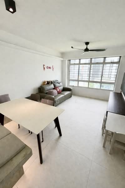 305B Punggol Road, 305B Punggol Road, 3 Bedrooms, 1,001 sqft, HDB Flat For Sale, by Theone ., 500106748 - Living Room - PropertyGuru.com.sg