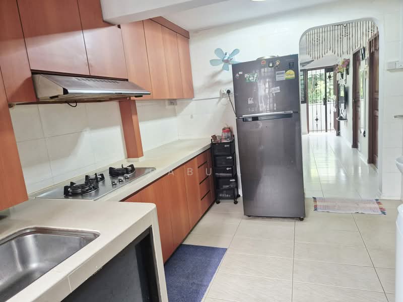 215 Boon Lay Place, 215 Boon Lay Place, 2 Bedrooms, 709 sqft, HDB Flat For Sale, by Babu ., 500106749 - Kitchen - PropertyGuru.com.sg