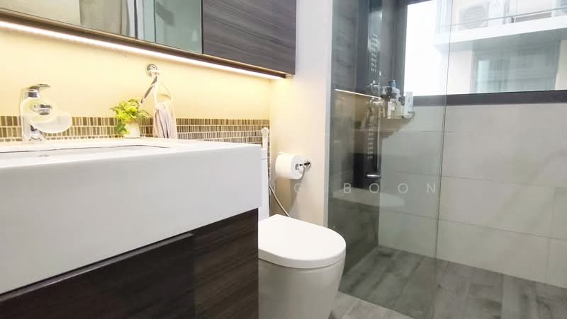 The Terrace, 88 Edgedale Plains, 3 Bedrooms, 1,077 sqft, Executive Condominium For Sale, by Yeo Tong Boon, 500106751 - Bathroom - PropertyGuru.com.sg