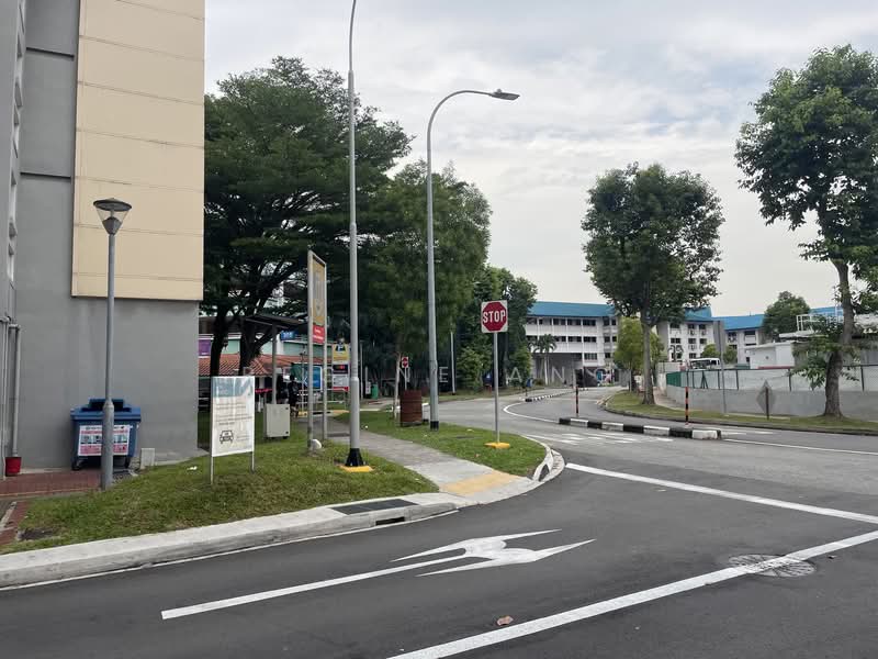 305 woodland st 31, Woodlands st 31, 200 sqft, Shop / Shophouse For Rent, by Regine Ang, 500106752 - Exterior - CommercialGuru.com.sg
