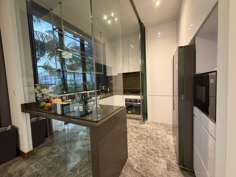 Alana, 192 Sunrise Terrace, 4 Bedrooms, 3,122 sqft, Terraced House For Sale, by Melody Azyliae Chiam, 500106772 - Kitchen - PropertyGuru.com.sg