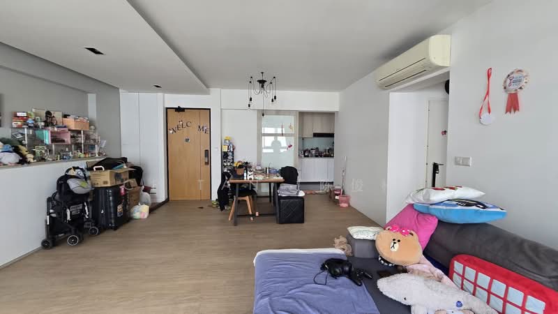 258C Punggol Field, 258C Punggol Field, 3 Bedrooms, 1,216 sqft, HDB Flat For Sale, by CP Tan (陈俊彬), 500106775 - Living Room - PropertyGuru.com.sg