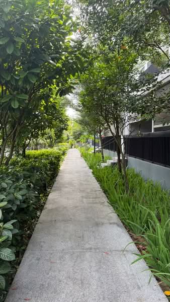 Village @ Pasir Panjang, 463 Pasir Panjang Road, 2 Bedrooms, 1,087 sqft, Condominium For Rent, by Whendi Hong, 500106782 - PropertyGuru.com.sg