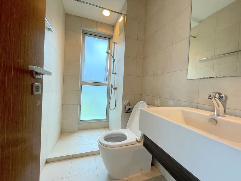 Whiteshores, Punggol 17th Avenue, 5 Bedrooms, 5,188 sqft, Cluster House For Rent, by Xavier Aw (欧伟廷), 500106786 - Bathroom - PropertyGuru.com.sg