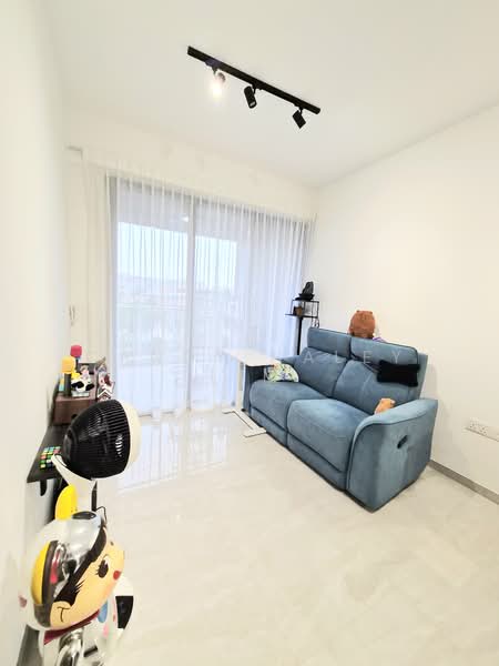 The Florence Residences, 99 Hougang Avenue 2, 1 Bedroom, 484 sqft, Condominium For Sale, by Candy Haley Lim, 500106794 - Living Room - PropertyGuru.com.sg