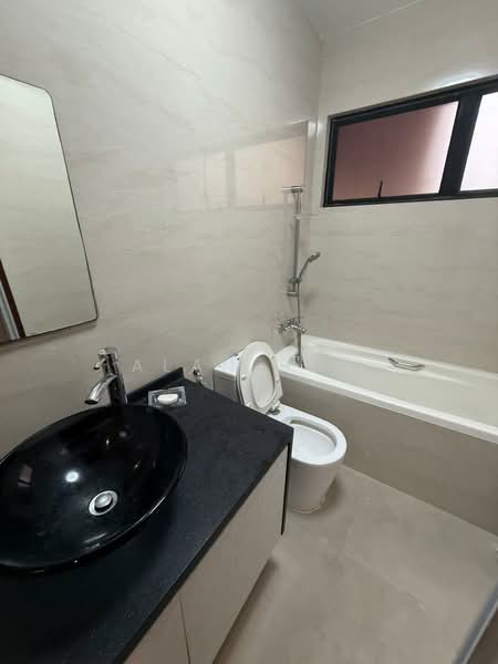 Dover Parkview, 30 Dover Rise, Room Rental, 300 sqft, Condominium For Rent, by Alan Huy, 500106800 - Bathroom - PropertyGuru.com.sg