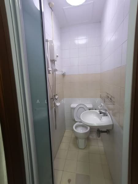 Dover Parkview, 30 Dover Rise, Room Rental, 300 sqft, Condominium For Rent, by Alan Huy, 500106800 - Bathroom - PropertyGuru.com.sg