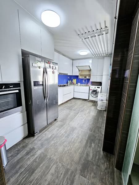 653B Jurong West Street 61, 653B Jurong West Street 61, 3 Bedrooms, 1,195 sqft, HDB Flat For Rent, by Jeremy Tan, 500106803 - Kitchen - PropertyGuru.com.sg