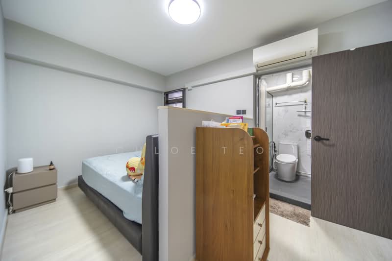 17 Cantonment Close, 17 Cantonment Close, 3 Bedrooms, 969 sqft, HDB Flat For Sale, by Chloe Teo, 500106830 - Bedroom - PropertyGuru.com.sg