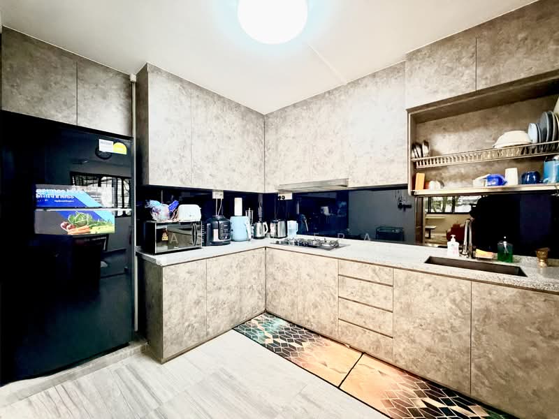 370 Tampines Street 34, 370 Tampines Street 34, 3 Bedrooms, 1,076 sqft, HDB Flat For Sale, by Aszri ERA, 500106831 - Kitchen - PropertyGuru.com.sg