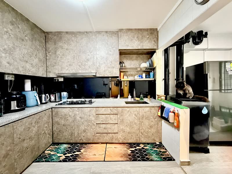 370 Tampines Street 34, 370 Tampines Street 34, 3 Bedrooms, 1,076 sqft, HDB Flat For Sale, by Aszri ERA, 500106831 - Kitchen - PropertyGuru.com.sg