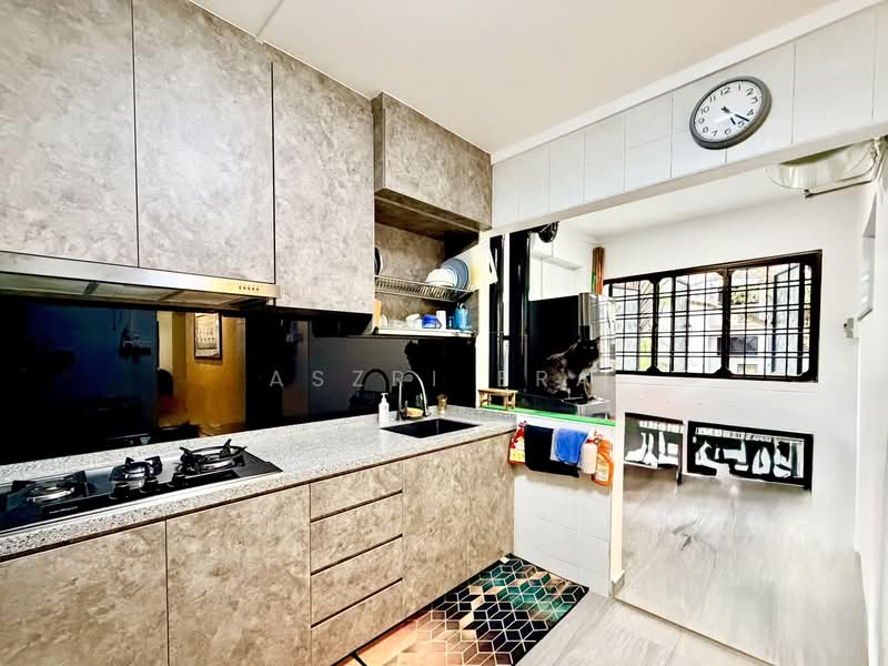 370 Tampines Street 34, 370 Tampines Street 34, 3 Bedrooms, 1,076 sqft, HDB Flat For Sale, by Aszri ERA, 500106831 - Kitchen - PropertyGuru.com.sg
