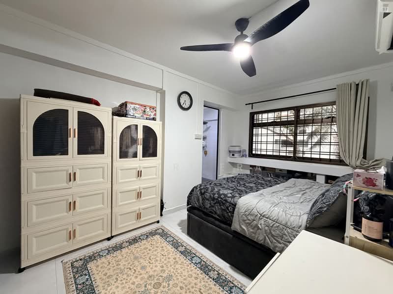 370 Tampines Street 34, 370 Tampines Street 34, 3 Bedrooms, 1,076 sqft, HDB Flat For Sale, by Aszri ERA, 500106831 - Bedroom - PropertyGuru.com.sg