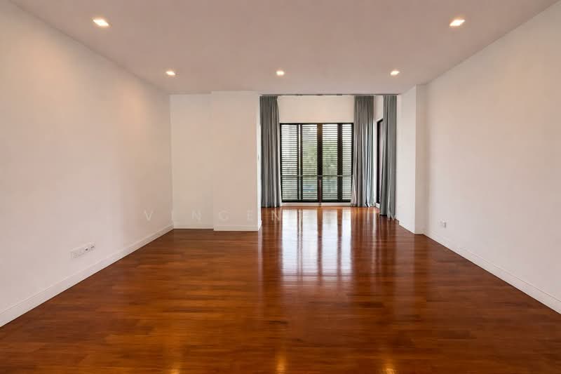 Cluny Park, Cluny Park, 6 Bedrooms, 8,888 sqft, Good Class Bungalow For Rent, by Vincent Lim, 500106833 - Bedroom - PropertyGuru.com.sg