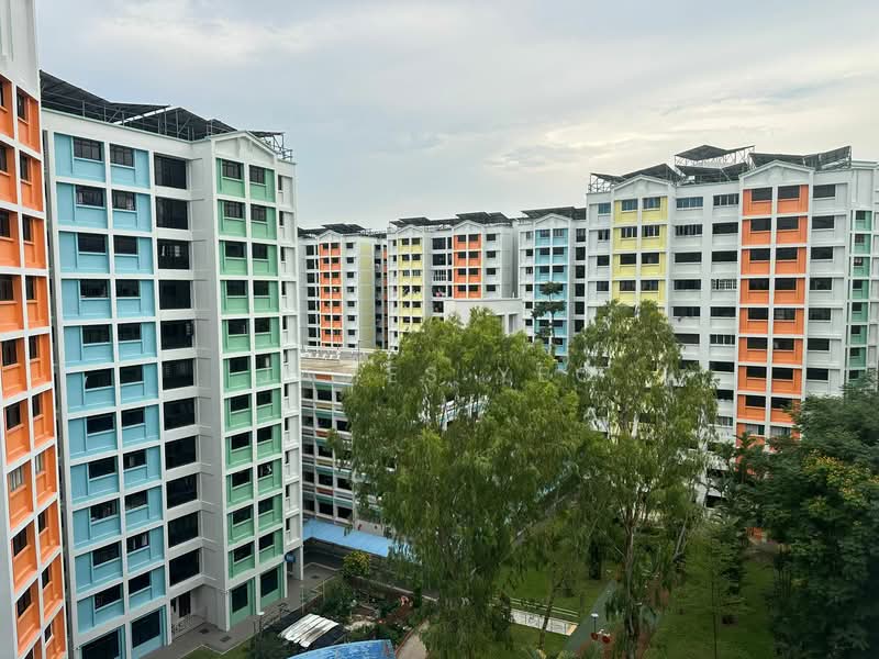 555 Woodlands Drive 53, 555 Woodlands Drive 53, 3 Bedrooms, 1,238 sqft, HDB Flat For Sale, by James Yeo, 500106840 - Exterior - PropertyGuru.com.sg