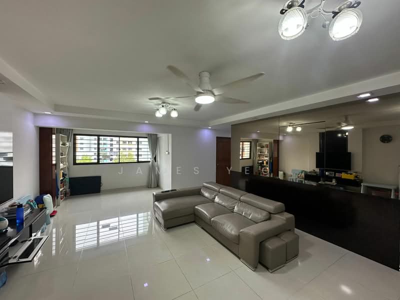 555 Woodlands Drive 53, 555 Woodlands Drive 53, 3 Bedrooms, 1,238 sqft, HDB Flat For Sale, by James Yeo, 500106840 - Living Room - PropertyGuru.com.sg