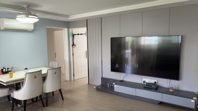 346 Yishun Avenue 11, 346 Yishun Avenue 11, 3 Bedrooms, 1,108 sqft, HDB Flat For Sale, by Alex Huang, 500106845 - Living Room - PropertyGuru.com.sg