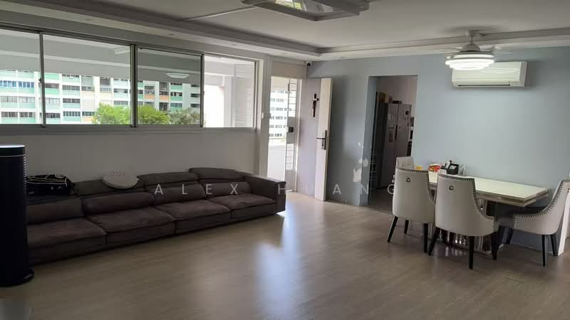 346 Yishun Avenue 11, 346 Yishun Avenue 11, 3 Bedrooms, 1,108 sqft, HDB Flat For Sale, by Alex Huang, 500106845 - Living Room - PropertyGuru.com.sg