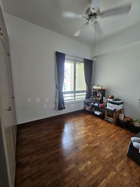 Parkshore, 201 Tanjong Rhu Road, 4 Bedrooms, 2,325 sqft, Condominium For Sale, by Pragna K M Kamdar, 500106846 - Bedroom - PropertyGuru.com.sg