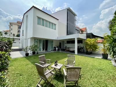 For Rent - Refurbished Semi-D in exclusive Serangoon Gardens/Kovan neighbourhood!