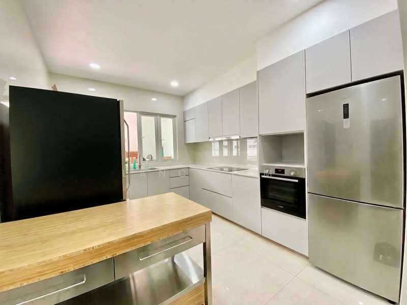 Refurbished Semi-D in exclusive Serangoon Gardens/Kovan neighbourhood!, , 4 Bedrooms, 3,000 sqft, Semi-Detached House For Rent, by Lance Lim, 500106856 - Kitchen - PropertyGuru.com.sg