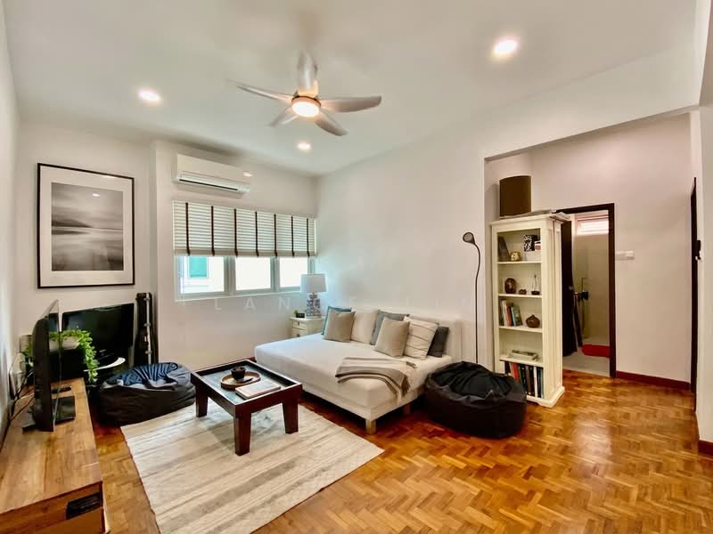 Refurbished Semi-D in exclusive Serangoon Gardens/Kovan neighbourhood!, , 4 Bedrooms, 3,000 sqft, Semi-Detached House For Rent, by Lance Lim, 500106856 - Family Room - PropertyGuru.com.sg