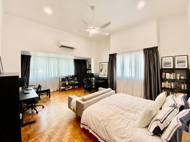Refurbished Semi-D in exclusive Serangoon Gardens/Kovan neighbourhood!, , 4 Bedrooms, 3,000 sqft, Semi-Detached House For Rent, by Lance Lim, 500106856 - Master Bedroom - PropertyGuru.com.sg