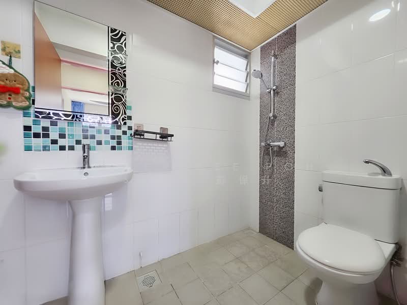 691A Woodlands Drive 73, 691A Woodlands Drive 73, 3 Bedrooms, 1,001 sqft, HDB Flat For Sale, by Homer Pee Poh Seng 彭保升, 500106860 - Bathroom - PropertyGuru.com.sg