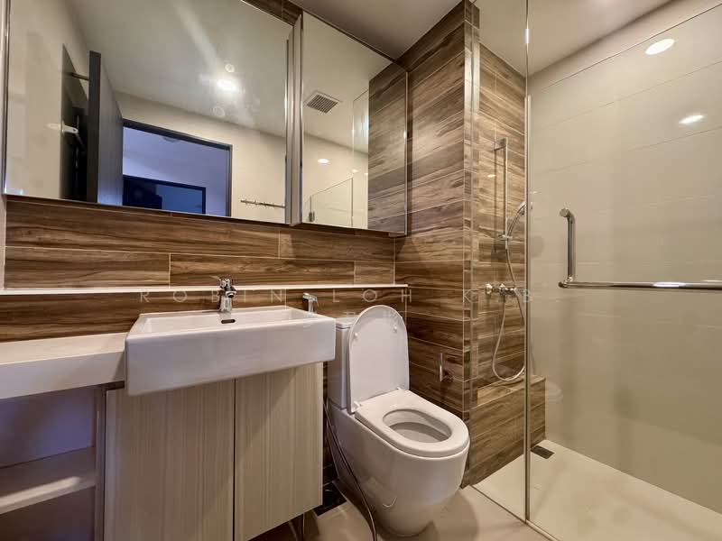 Gem Residences, , 2 Bedrooms, 678 sqft, Condominium For Sale, by Robin Loh K.B. 罗君彬, 500106871 - Bathroom - PropertyGuru.com.sg