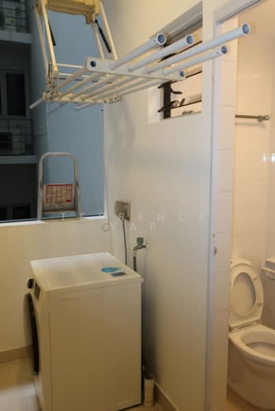 The Ford @ Holland, 1 Ford Avenue, 3 Bedrooms, 1,086 sqft, Condominium For Rent, by Terrence Yap, 500106874 - LAUNDRY AREA and HELPER's BATHROOM - PropertyGuru.com.sg