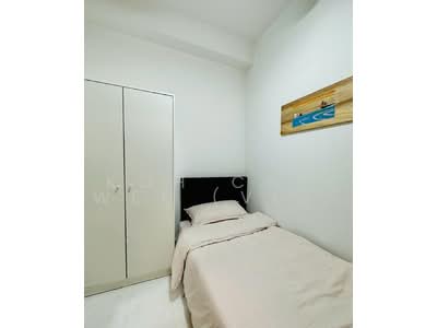 For Rent - The Lakeshore