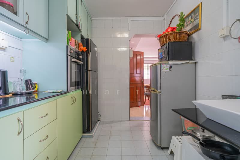 120 Mcnair Road, 120 Mcnair Road, 3 Bedrooms, 904 sqft, HDB Flat For Sale, by Chloe Teo, 500106881 - Kitchen - PropertyGuru.com.sg