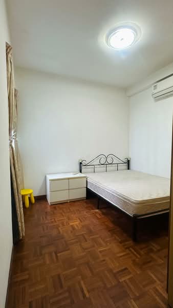 Central Green, 1 Jalan Membina, 2 Bedrooms, 926 sqft, Condominium For Rent, by Vincent Ang, 500106883 - Bedroom - PropertyGuru.com.sg