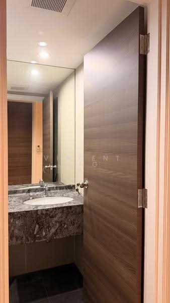 Central Green, 1 Jalan Membina, Alexandra / Commonwealth, 2 Bedrooms, 926 sqft, Condominium For Rent, by Vincent Ang, 500106883 - Bathroom - PropertyGuru.com.sg