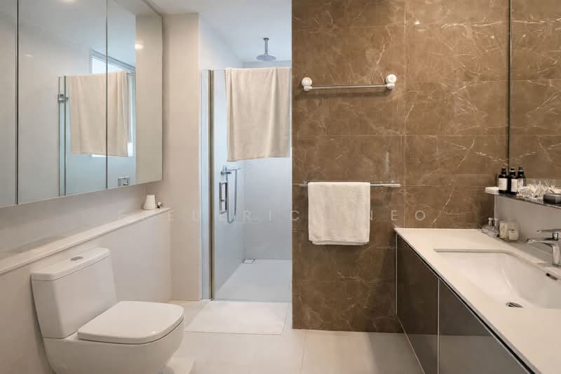 76 Shenton, 76 Shenton Way, 1 Bedroom, 624 sqft, Apartment For Sale, by Frederick Neo, 500106884 - Bathroom - PropertyGuru.com.sg