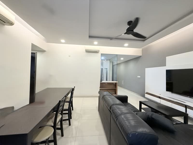 Jewel @ Buangkok, 85 Compassvale Bow, 3 Bedrooms, 1,152 sqft, Condominium For Sale, by Lynn Lee, 500106887 - Living Room - PropertyGuru.com.sg