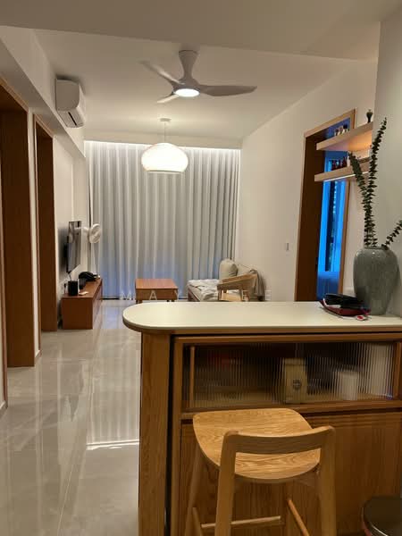 Penrose, 20 Sims Drive, 2 Bedrooms, 710 sqft, Condominium For Sale, by May Lee, 500106888 - Living Room - PropertyGuru.com.sg