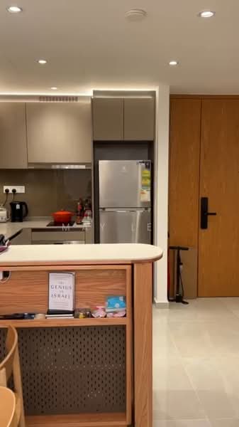 Penrose, 20 Sims Drive, 2 Bedrooms, 710 sqft, Condominium For Sale, by May Lee, 500106888 - Kitchen - PropertyGuru.com.sg