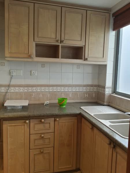 The Bayshore, 34 Bayshore Road, 4 Bedrooms, 1,432 sqft, Condominium For Sale, by Jay Sethi, 500106893 - Kitchen - PropertyGuru.com.sg