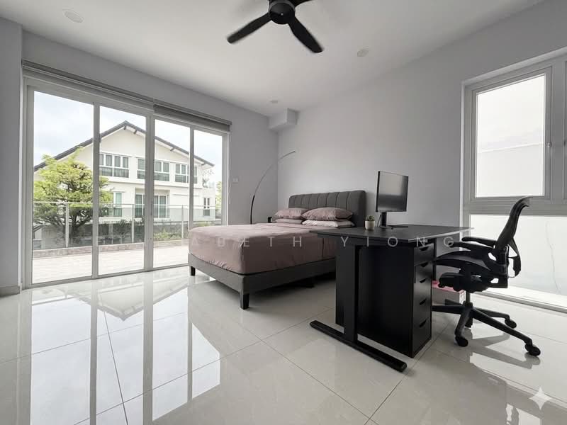 Serangoon Garden Estate, Bridport Avenue, 4 Bedrooms, 4,500 sqft, Corner Terrace For Rent, by Elisabeth Yiong, 500106903 - Bedroom - PropertyGuru.com.sg