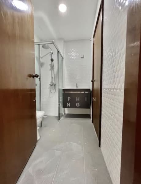 Changi Green, 712 Upper Changi Road East, 2 Bedrooms, 872 sqft, Condominium For Sale, by Josephine Ong, 500106906 - Common Bathroom - PropertyGuru.com.sg