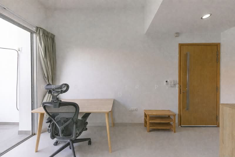 For Sale - Casa Cambio