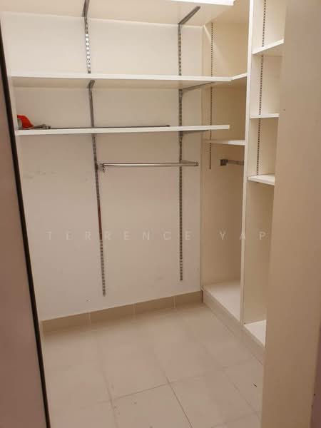 The Pier at Robertson, 80 Mohamed Sultan Road, 2 Bedrooms, 1,055 sqft, Condominium For Sale, by Terrence Yap, 500106912 - Store Room/ Pantry NEXT TO KITCHInterior - PropertyGuru.com.sg